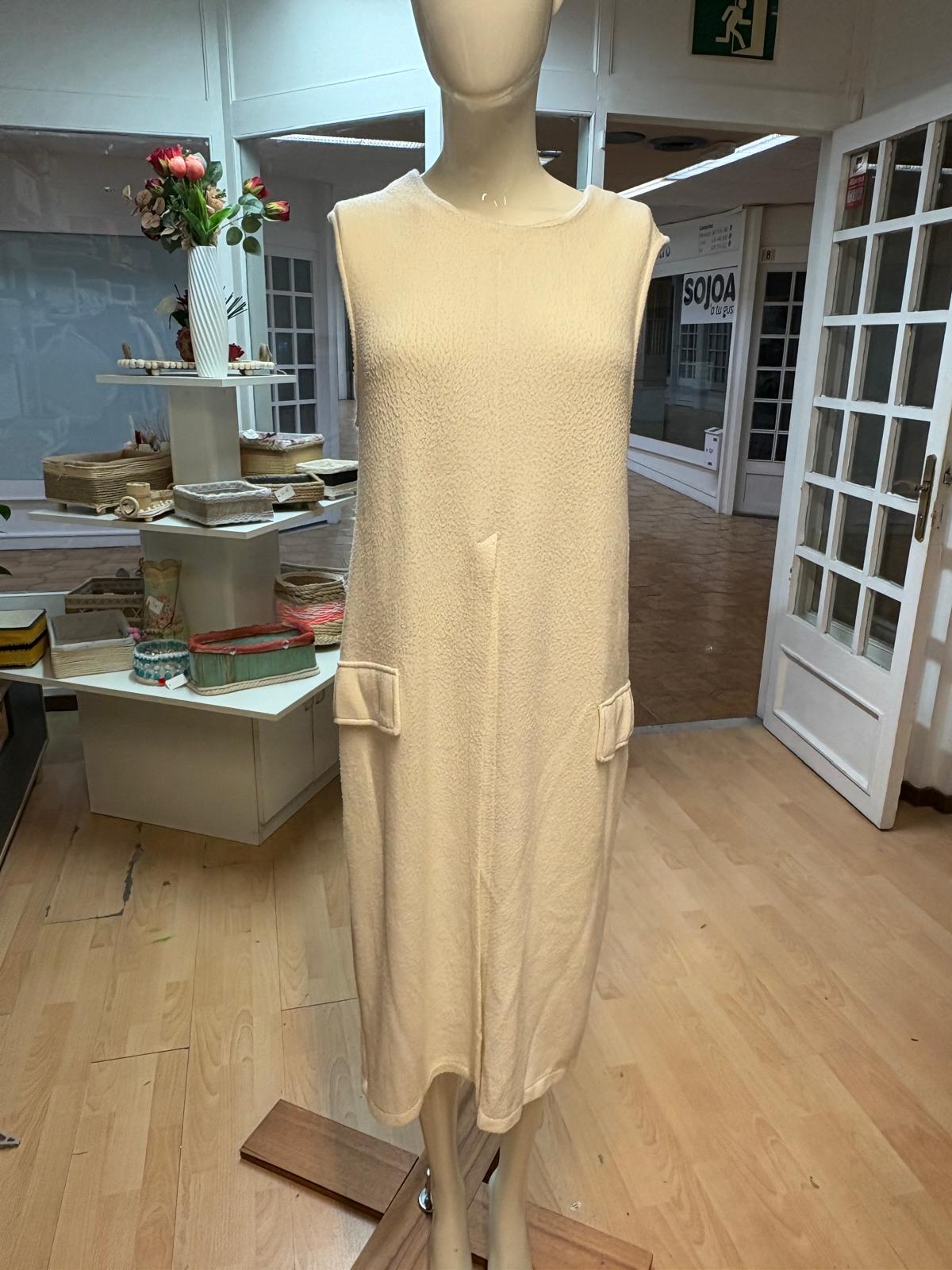 VESTIDO PARA LLEVAR SOBRE CAMISA ZARA