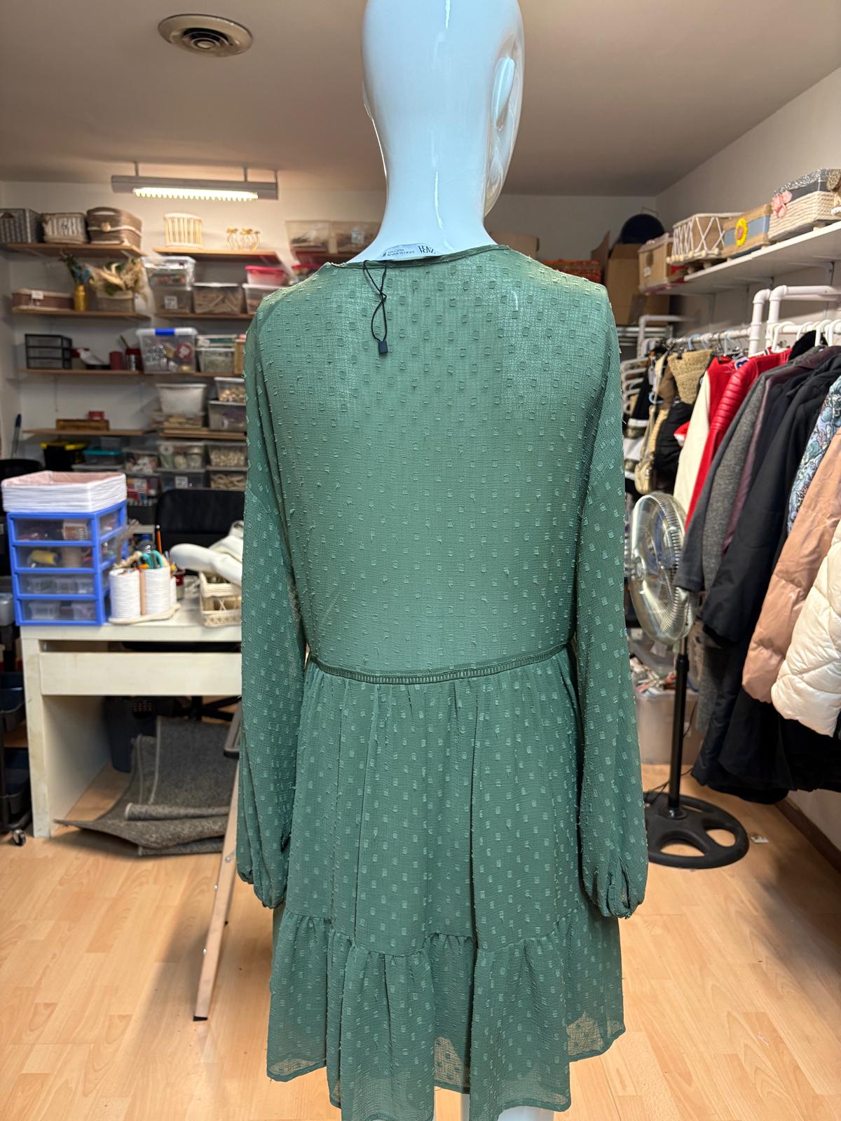 VESTIDO ZARA VERDE TALLA M