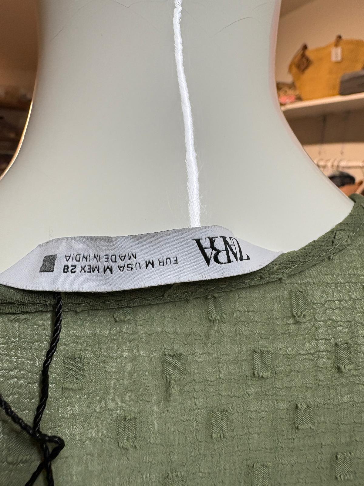 VESTIDO ZARA VERDE TALLA M