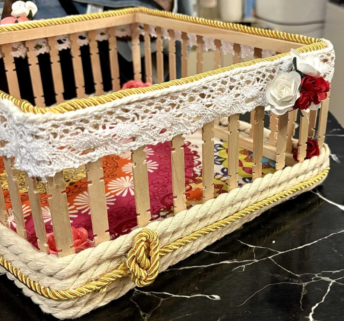 CESTA CUADRADA MADERA FLORAL REF 43