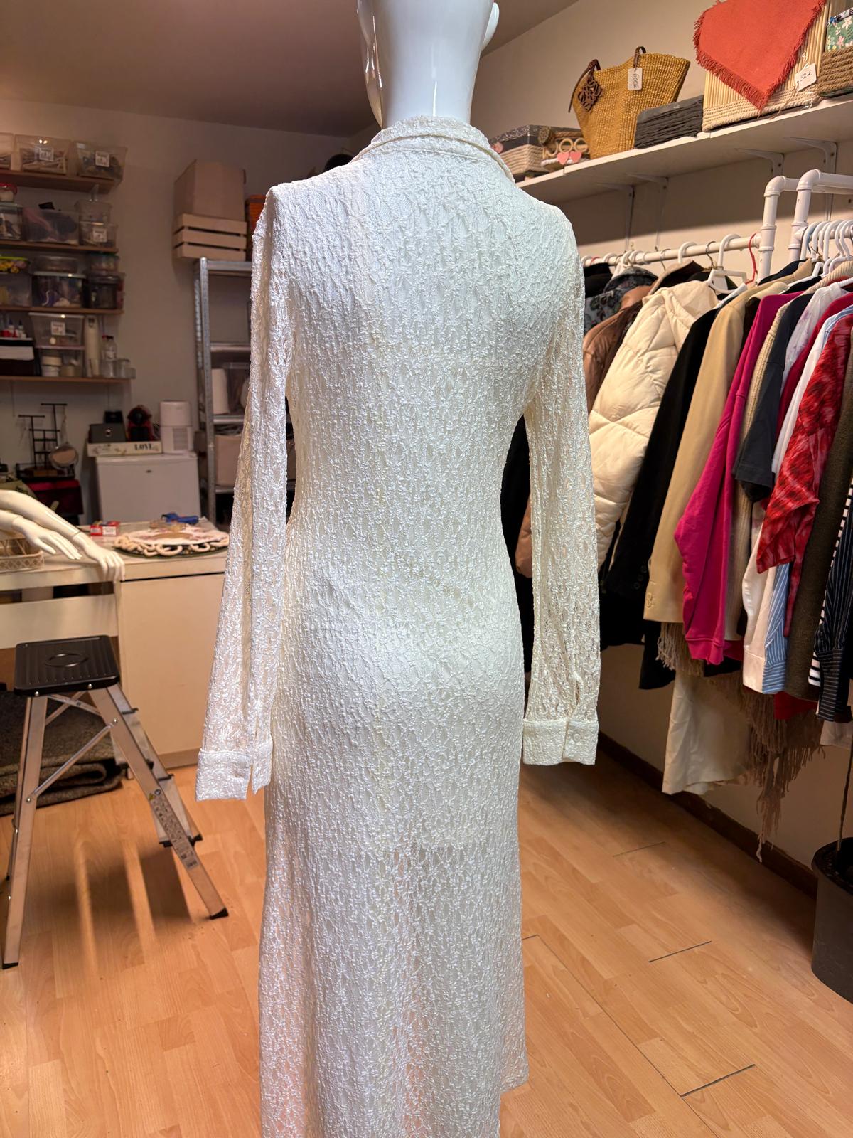 VESTIDO CON TRANSPARENCIA STRADIVARIUS