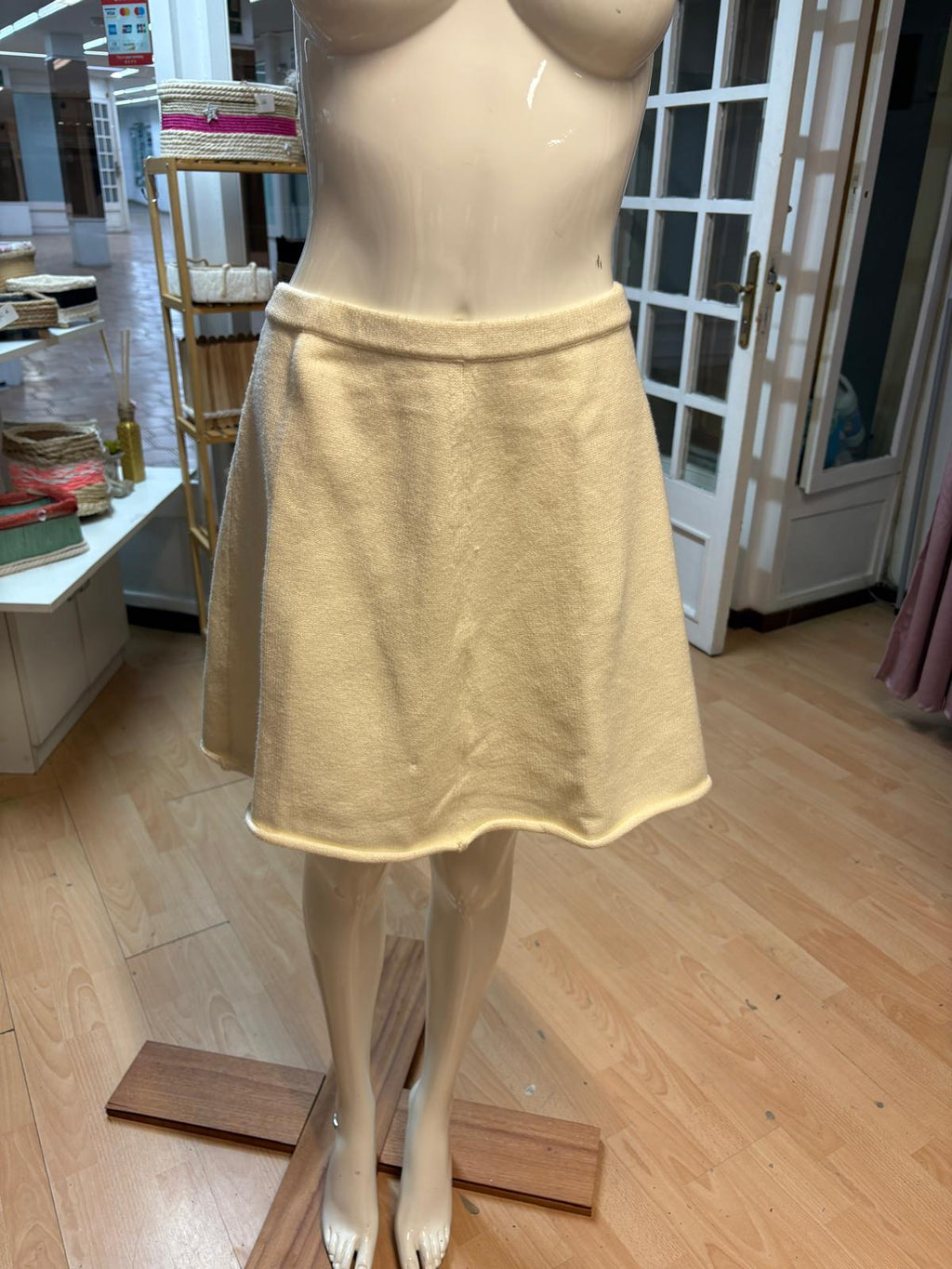 FALDA BLANCA ZARA TALLA L