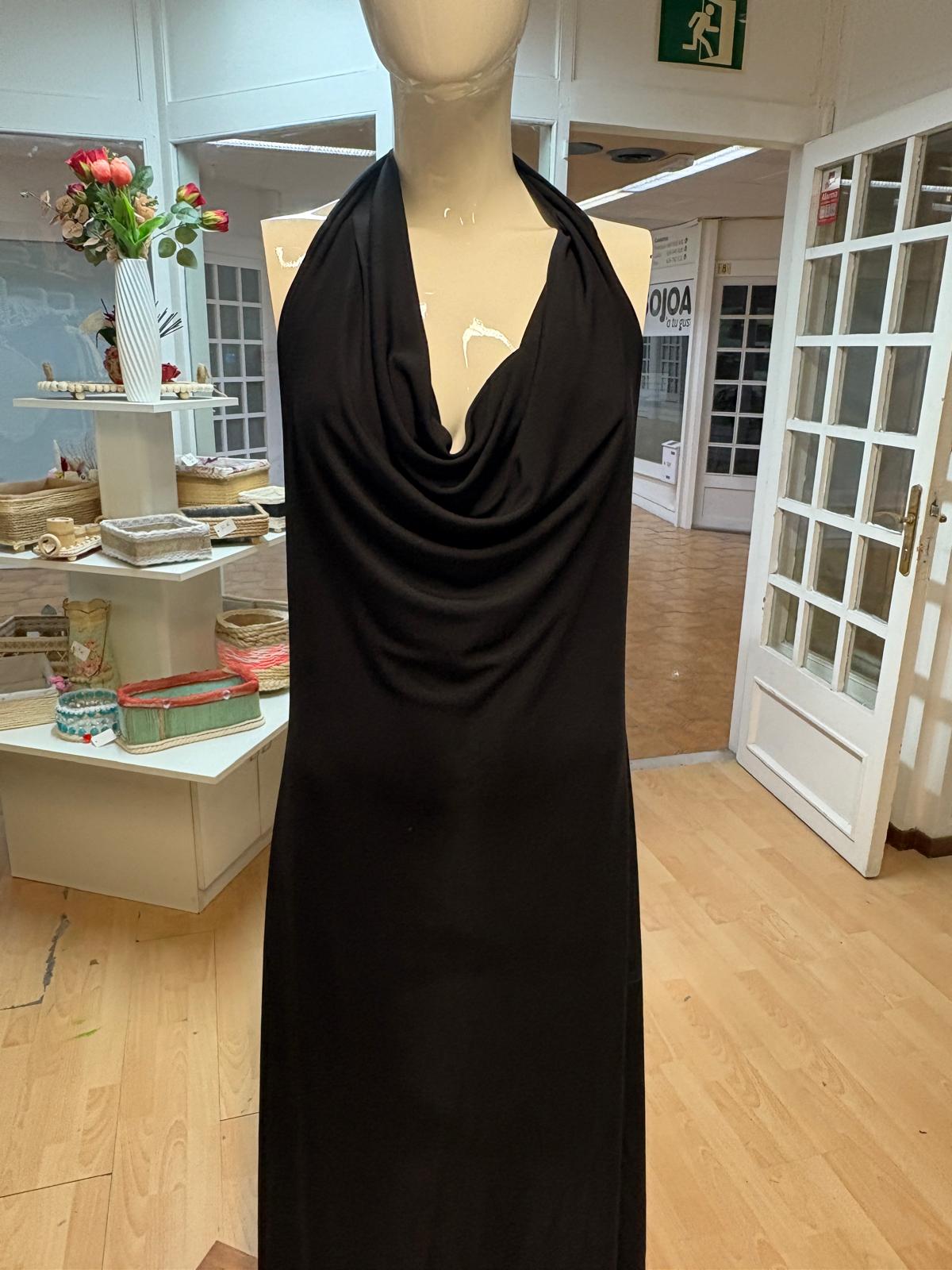 VESTIDO  NEGRO ESPALDA DESCUBIERTA MANGO