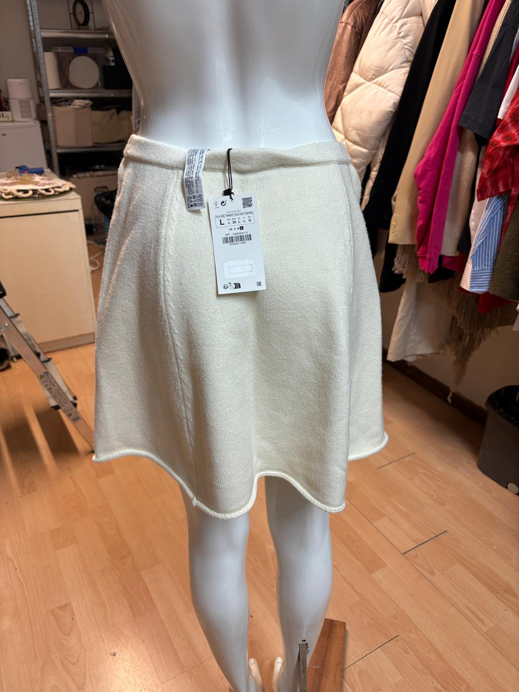 FALDA BLANCA ZARA TALLA L