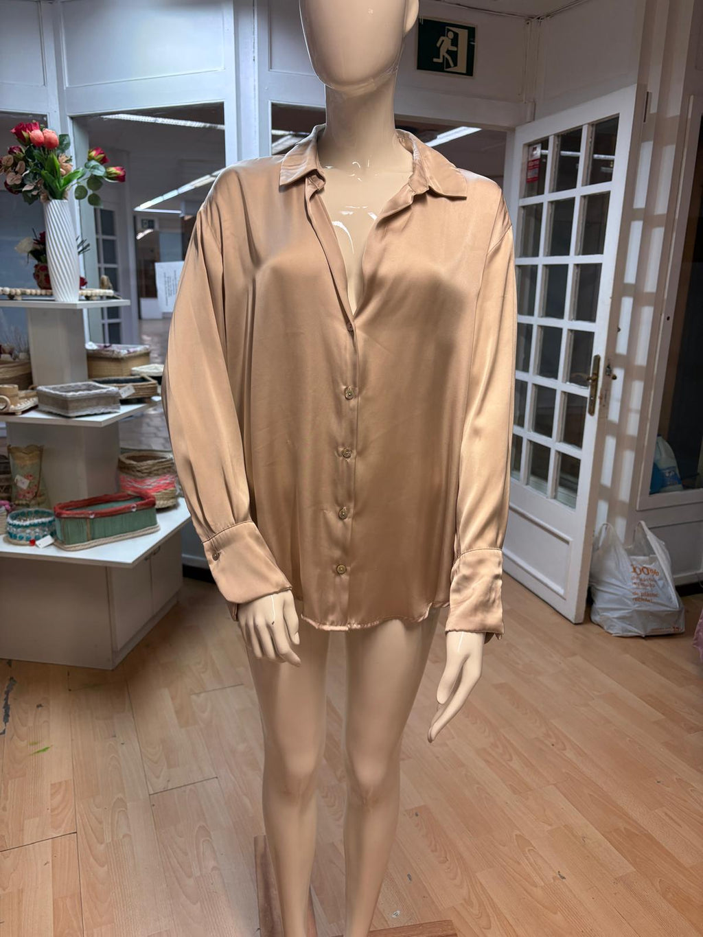 BLUSA COLOR HUESO ZARA