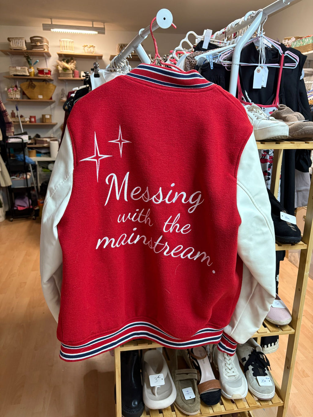 CHAQUETA ZARA TALLA M ROJA Y BLANCA