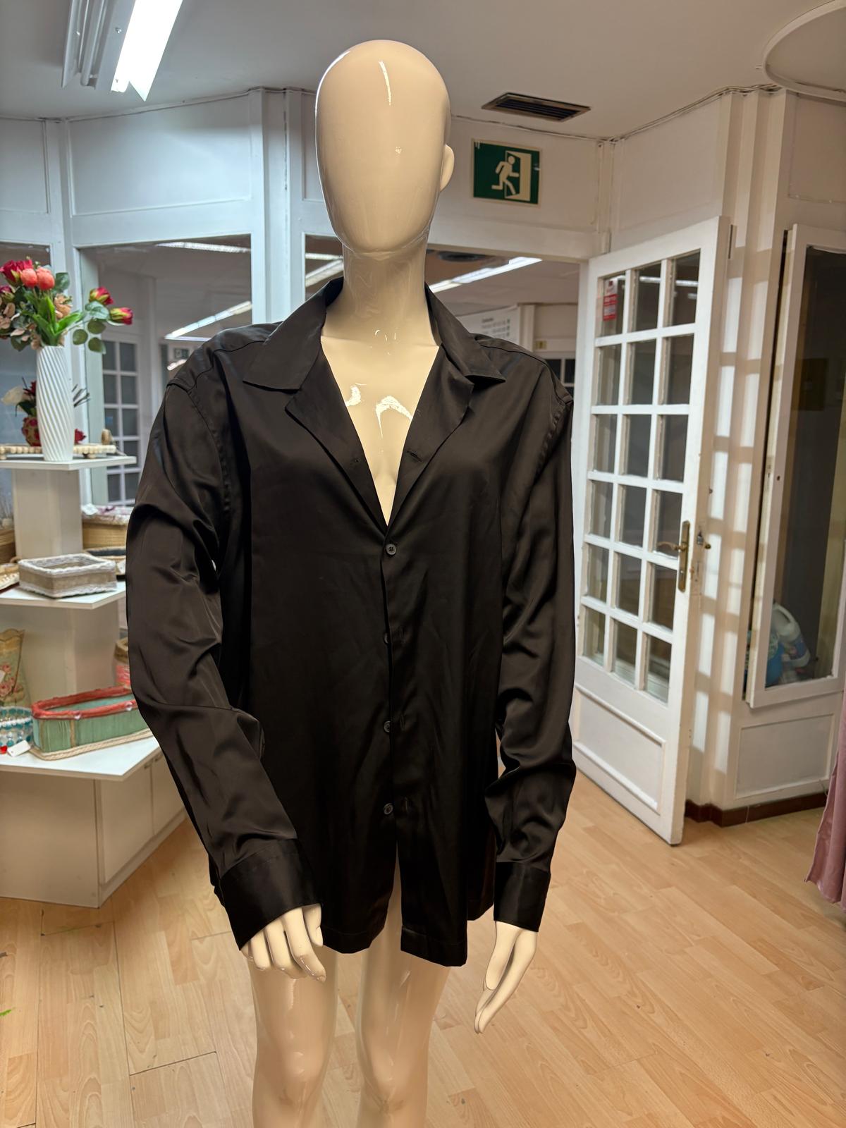 BLUSA NEGRA ZARA TALLA M