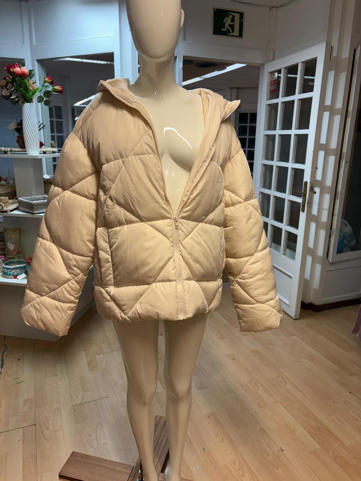 CHAQUETA ACOLCHADA CRUDO TALLA 38