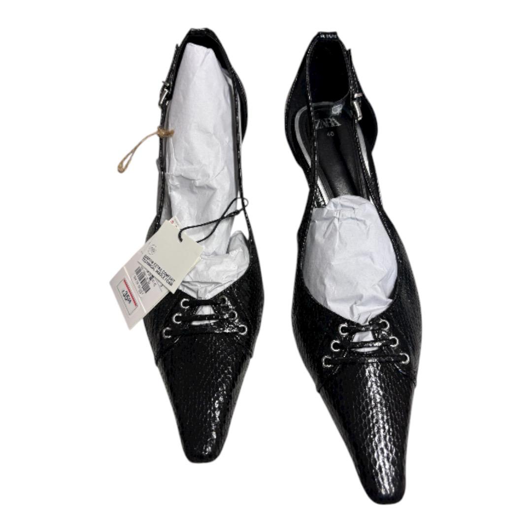 ZAPATO NEGRO EN PUNTA ZARA