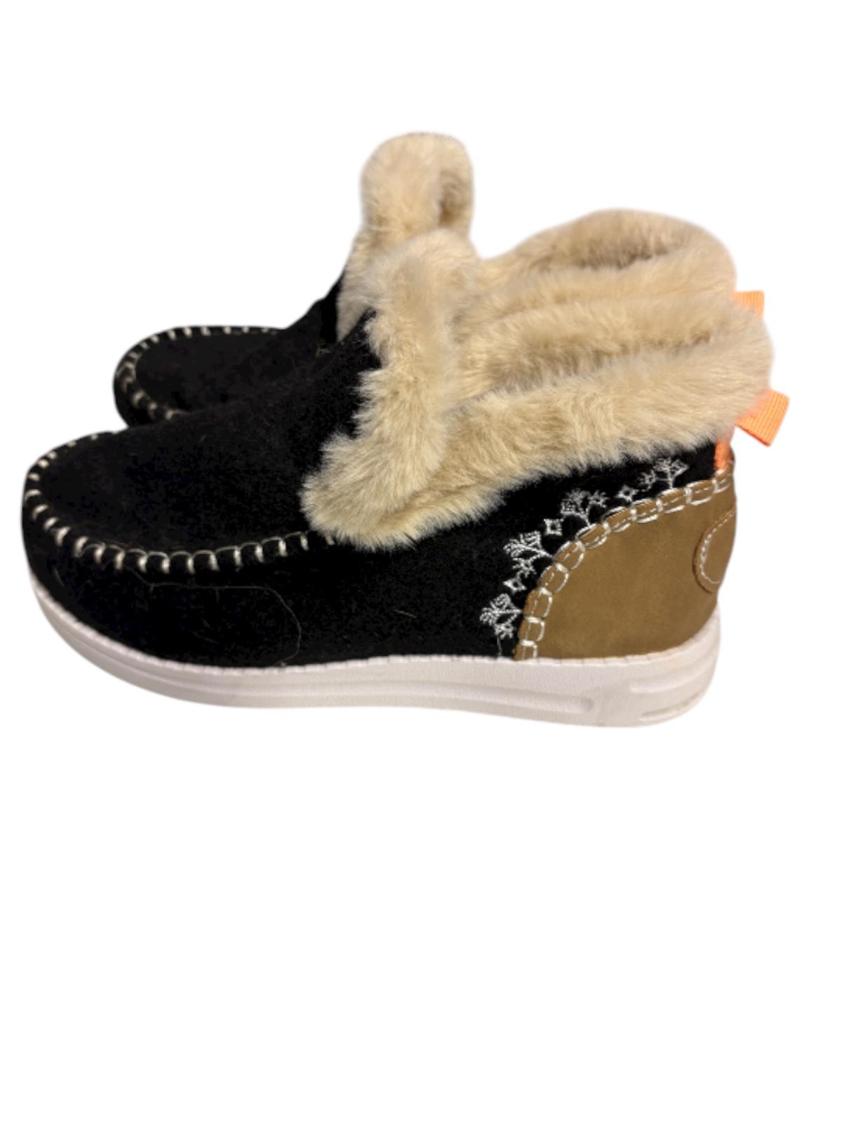 BOTA PELO GRIS Y MARRON SHEIN