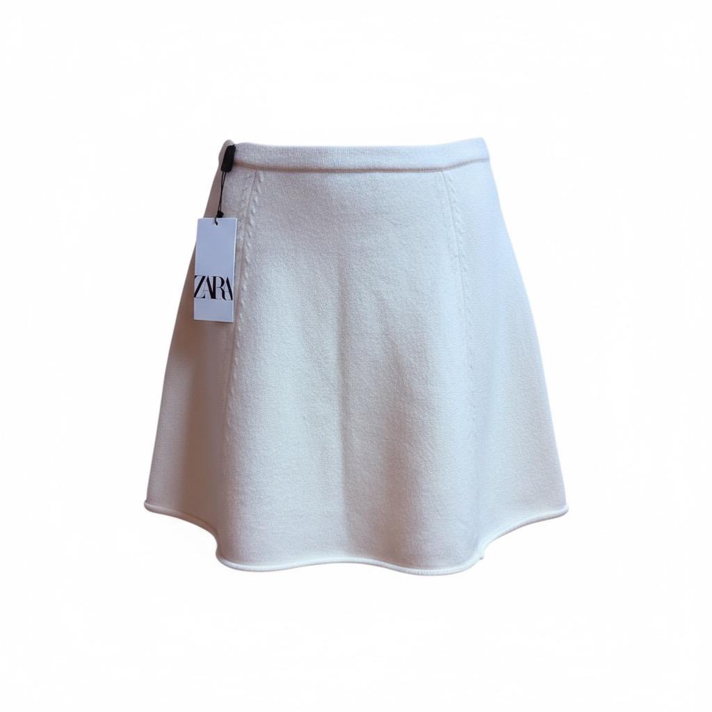 FALDA BLANCA ZARA TALLA L