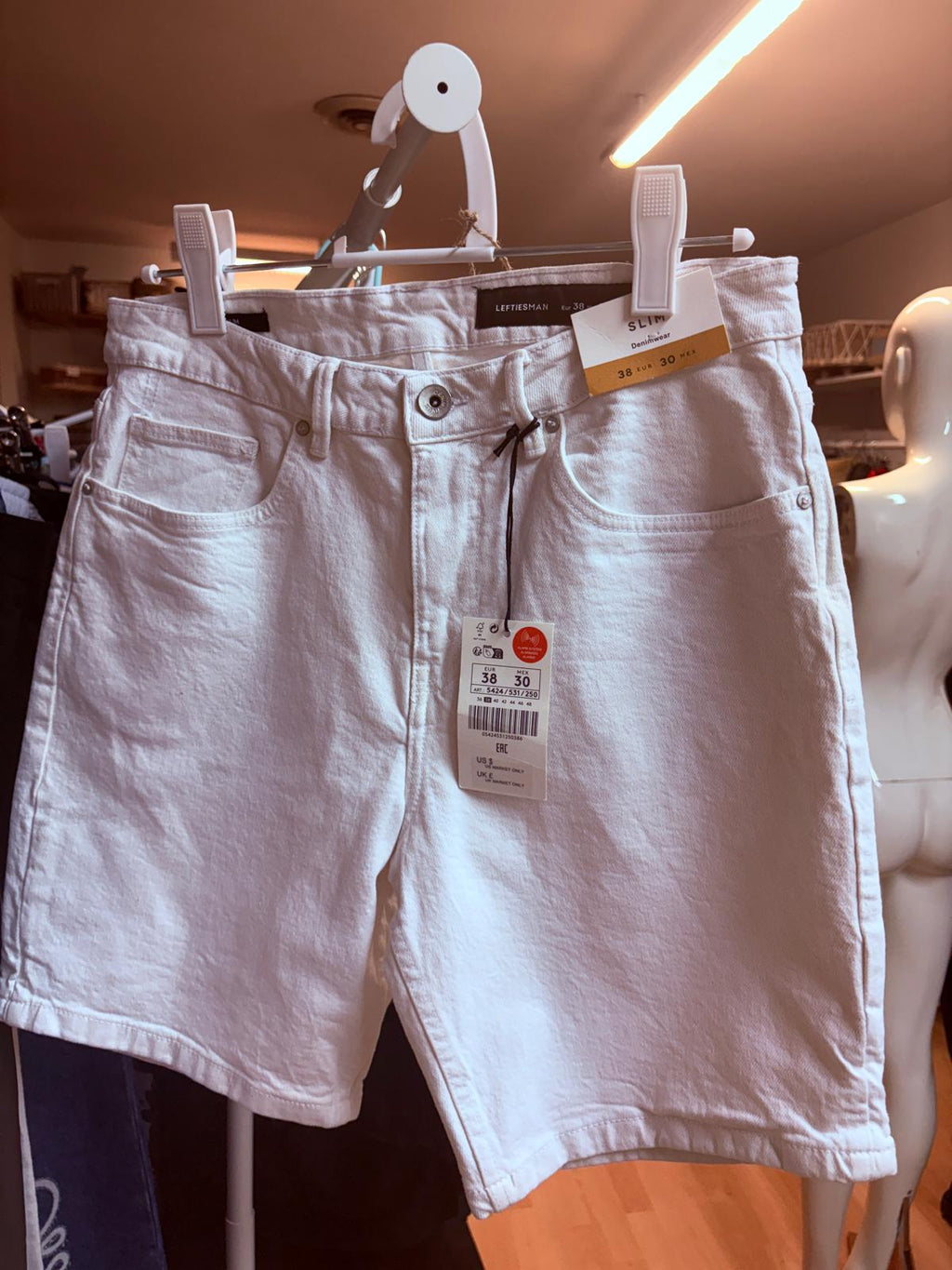 PANTALON CORTO BLANCO LEFTIESMAN