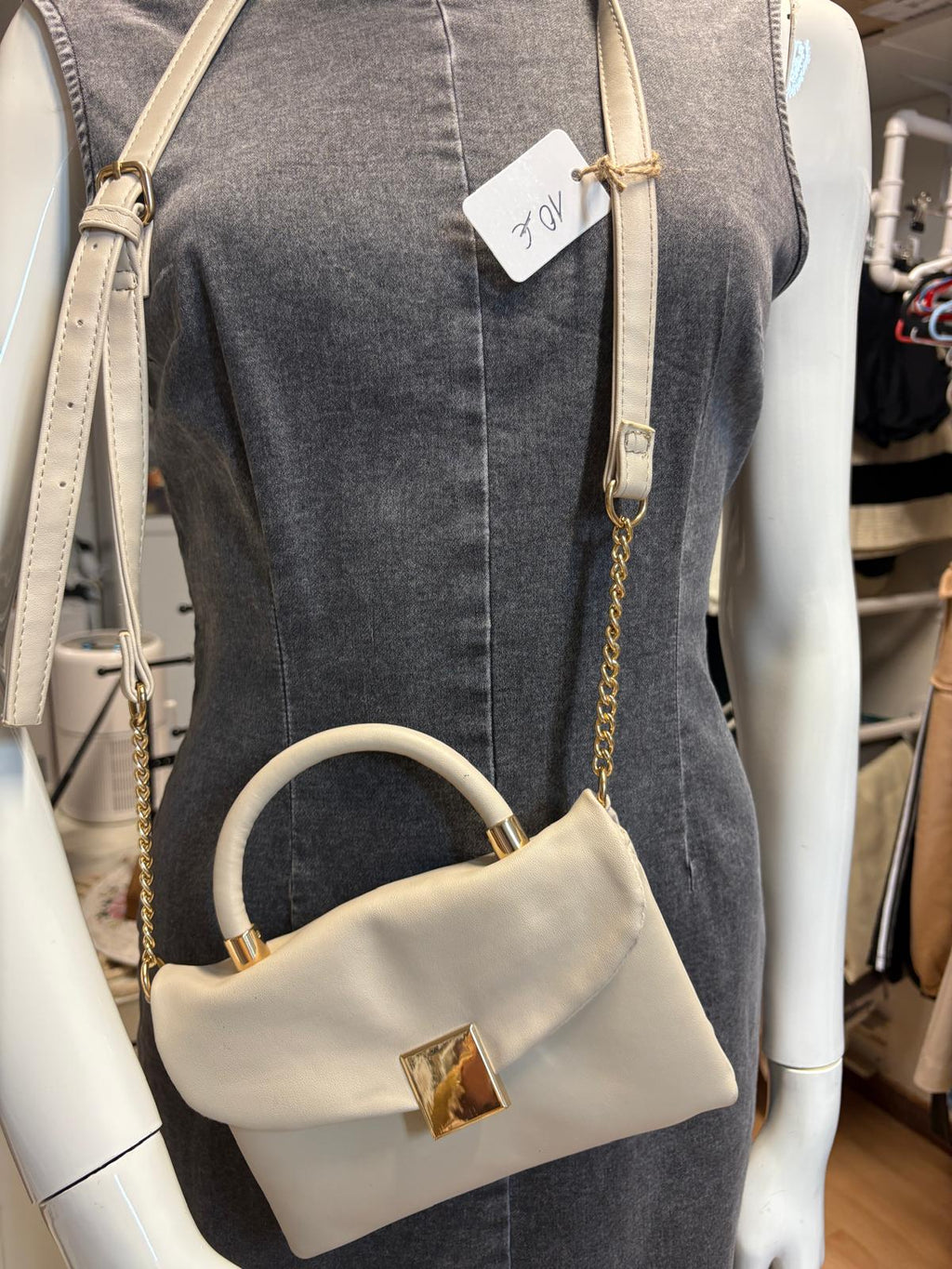 BOLSO COLOR CREMA PRIMARK