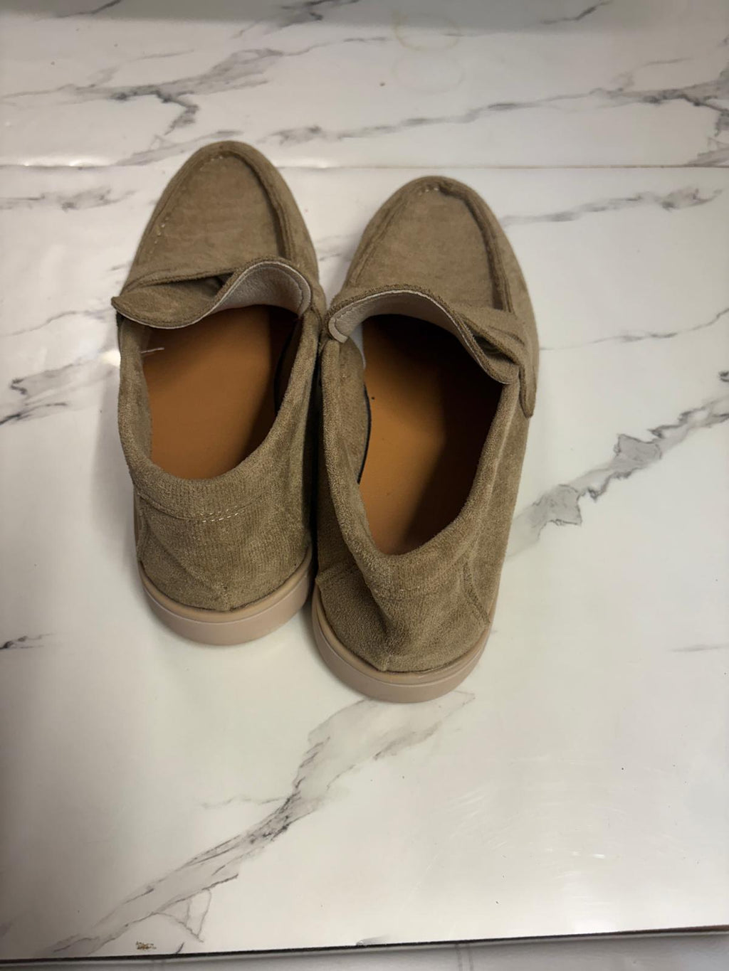 MOCASIN MUY COMODO COLOR CAQUI