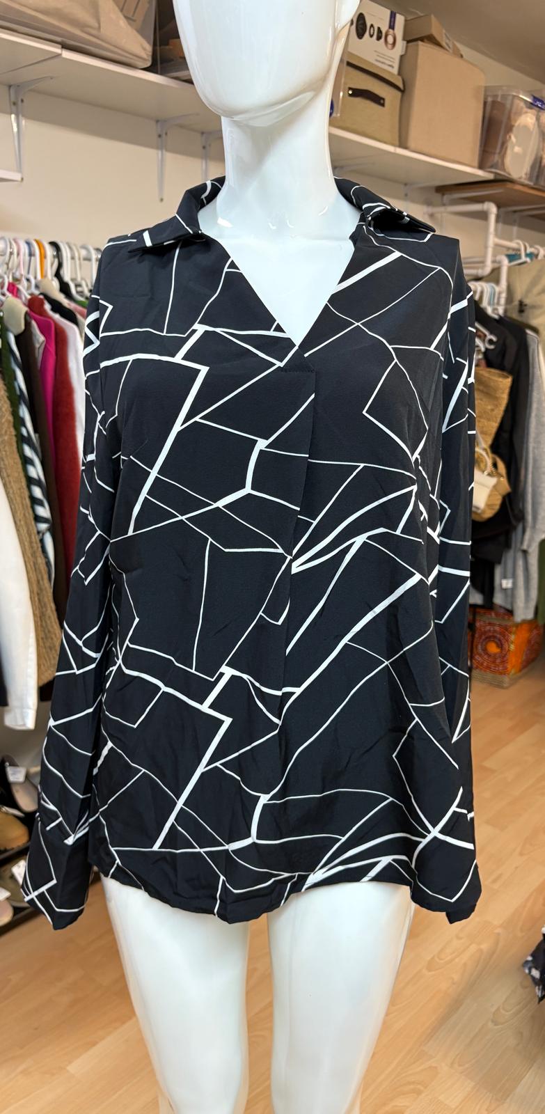 BLUSA NEGRA Y BLANCA SHEIN