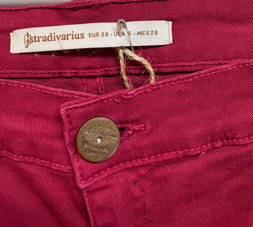 PANTALON ROJO STRADIVARIUS