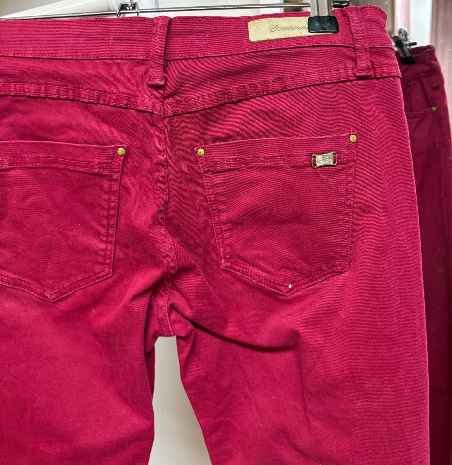 PANTALON ROJO STRADIVARIUS