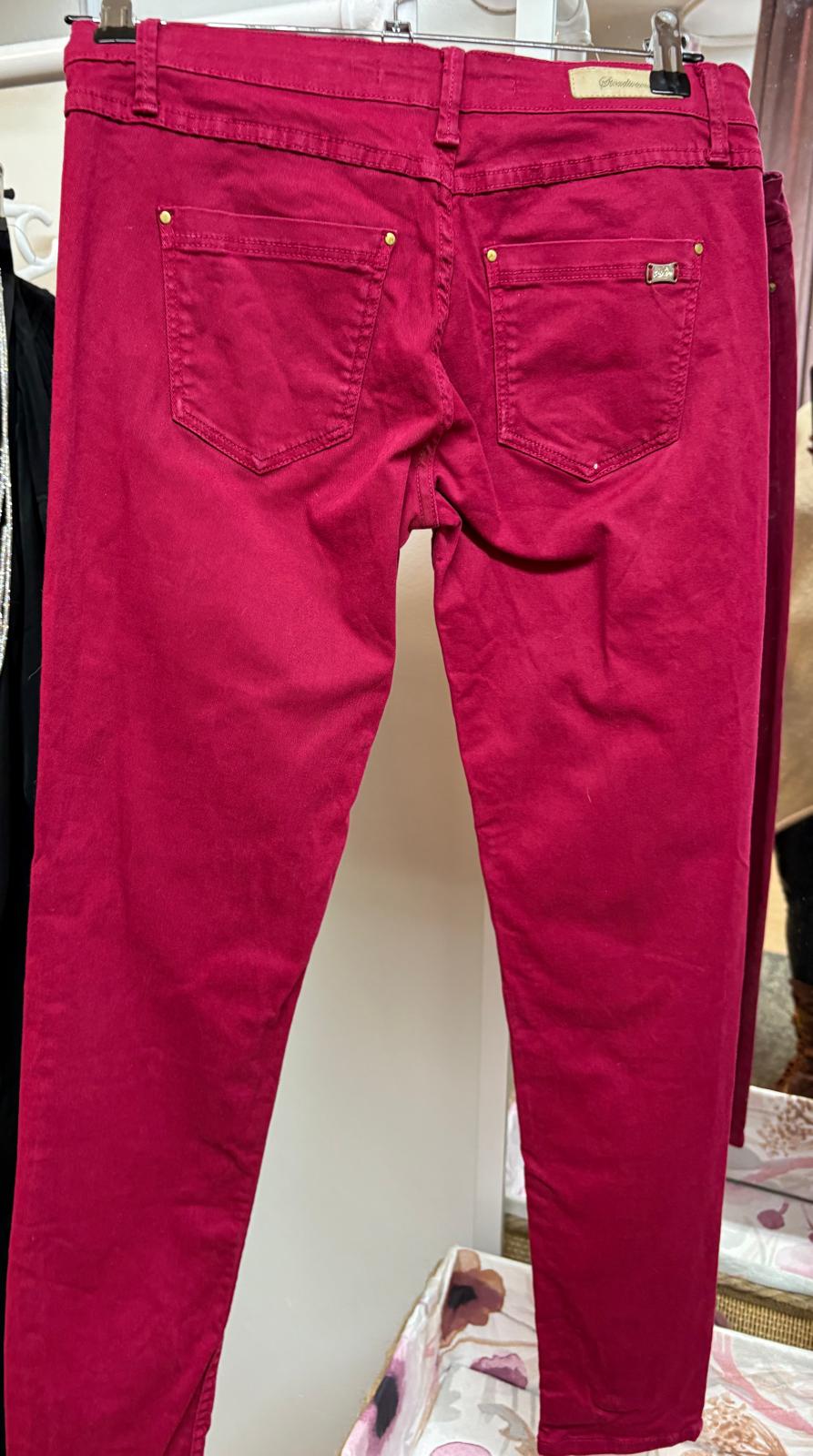 PANTALON ROJO STRADIVARIUS