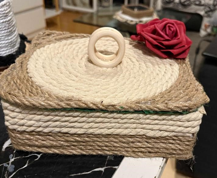 CESTA  CON TAPA REF 23