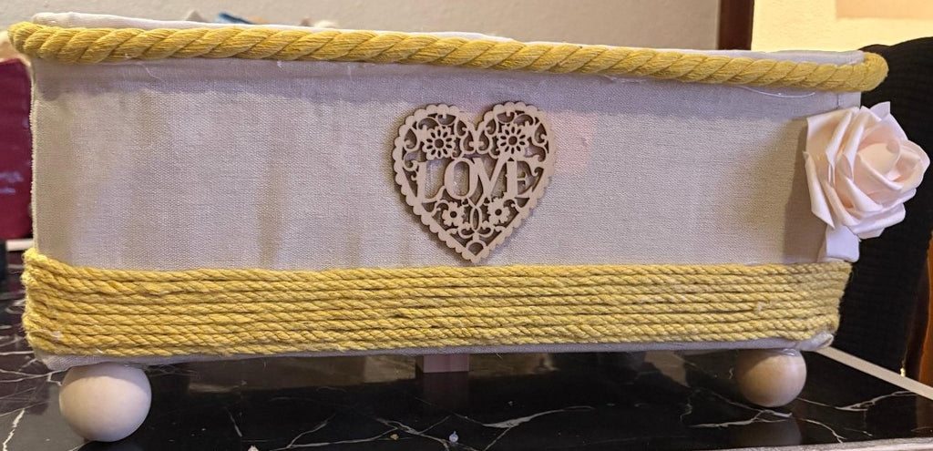 Cesta Decorativa "LOVE" con Detalles Encantadores .REF 32