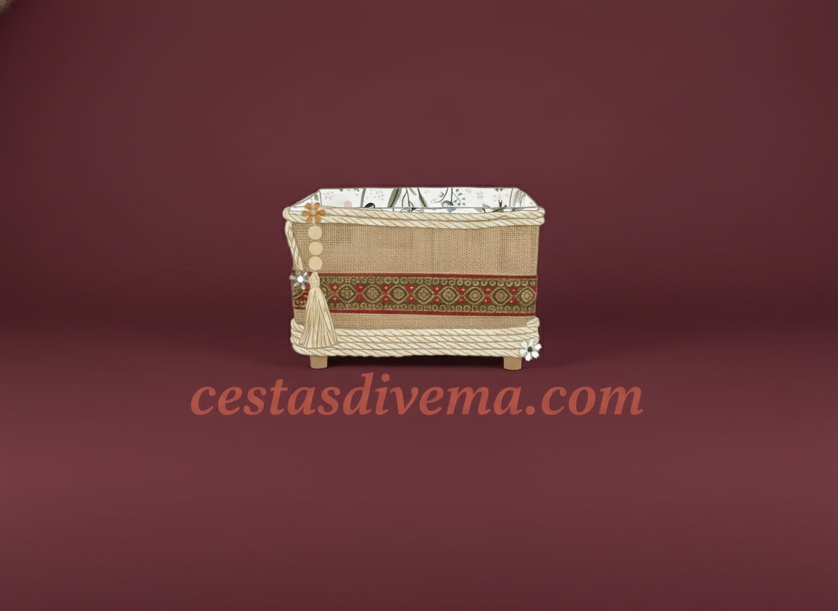 Cesta Decorativa de Mimbre con Detalles Artísticos. REF 35