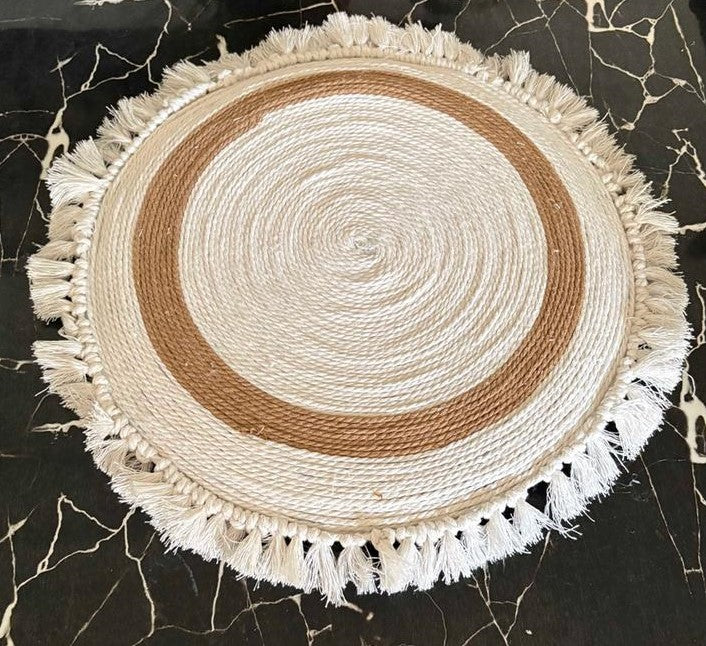 CENTRO DE MESA REDONDO  CUERDA  CON FLECOS REF 16